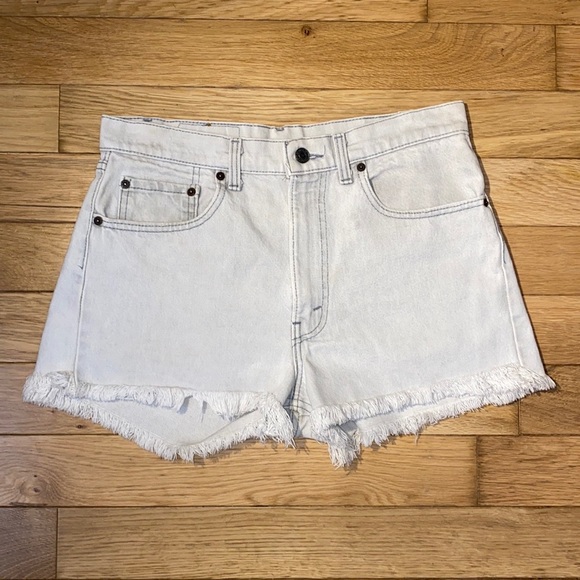 Vintage Womens Levi’s 505 cutoff high waisted shorts with fringe detail grey 33 - Picture 3 of 16